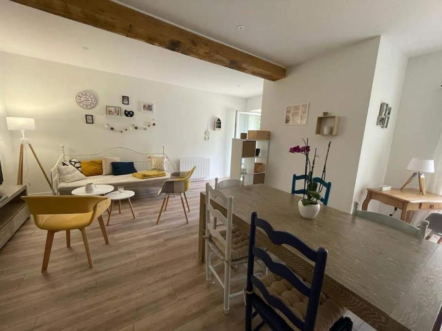 Gite De Charme - 3 Chambres, 5 Lits - De 4 A 7 Personnes 阿瓦同 外观 照片