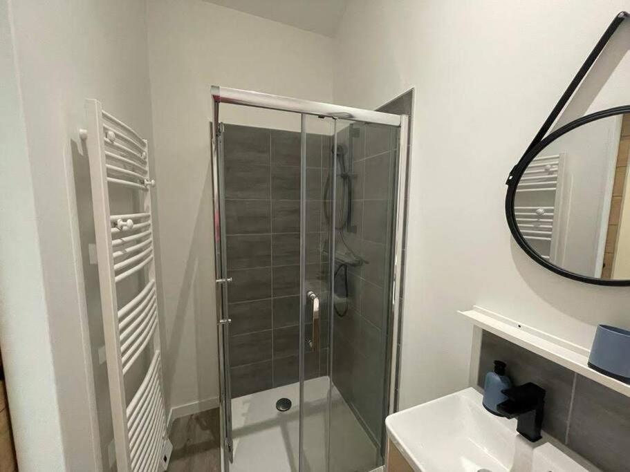 Gite De Charme - 3 Chambres, 5 Lits - De 4 A 7 Personnes 阿瓦同 外观 照片