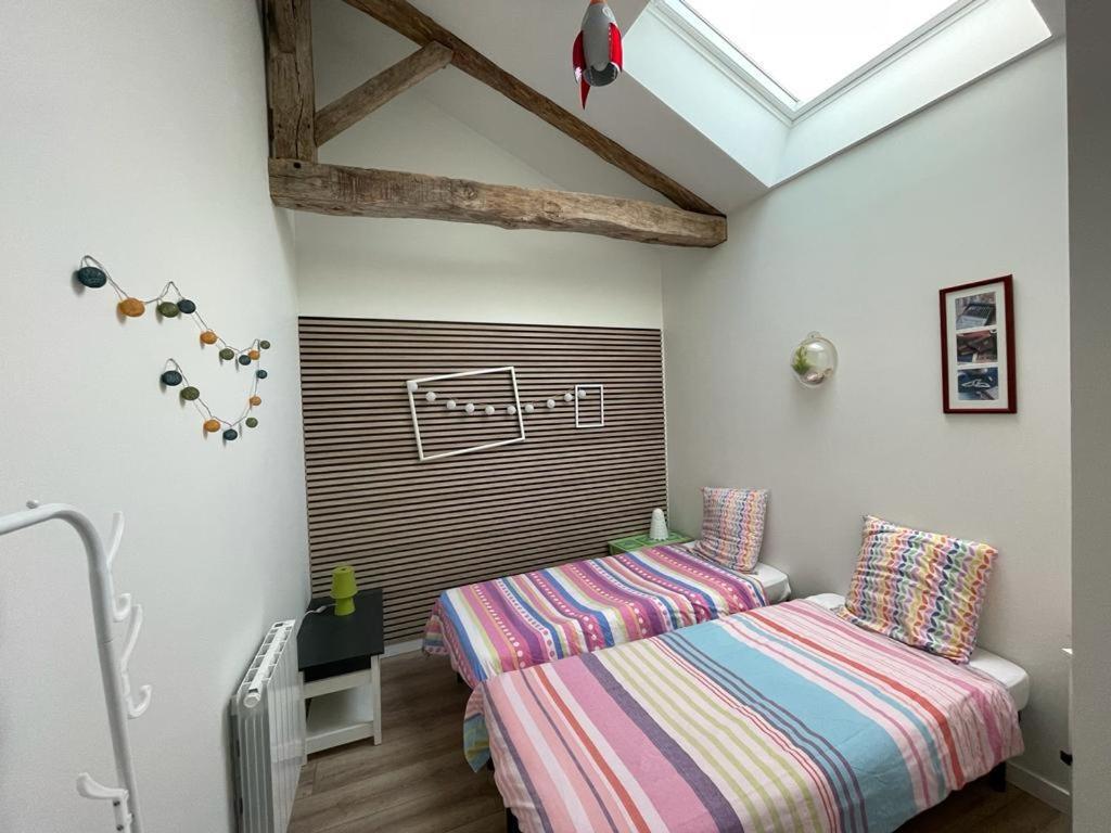 Gite De Charme - 3 Chambres, 5 Lits - De 4 A 7 Personnes 阿瓦同 外观 照片