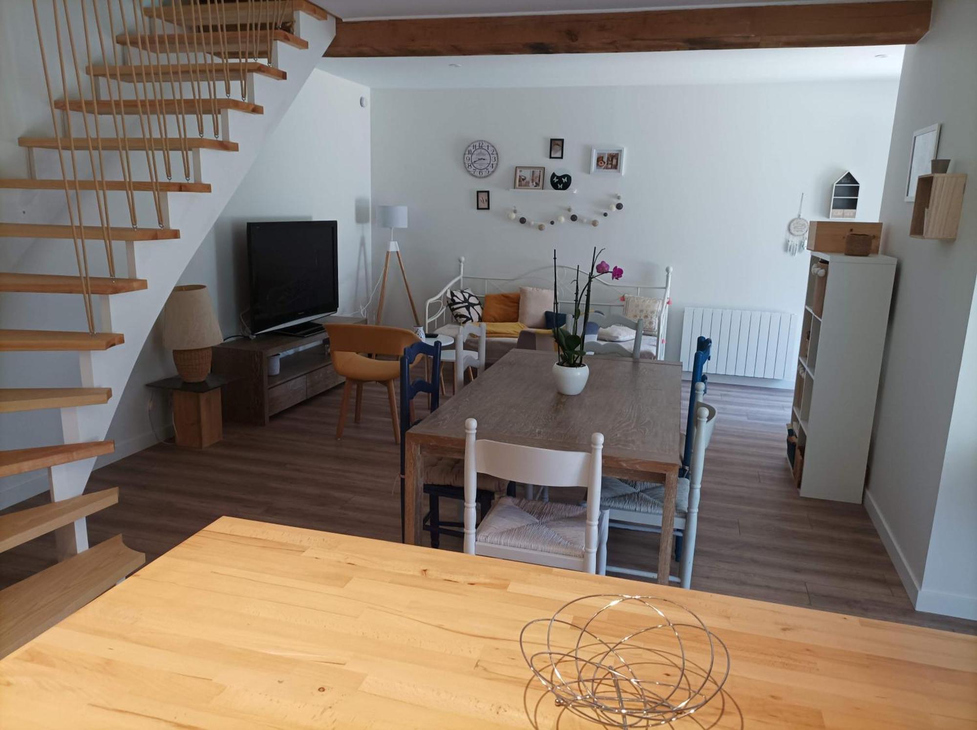Gite De Charme - 3 Chambres, 5 Lits - De 4 A 7 Personnes 阿瓦同 外观 照片