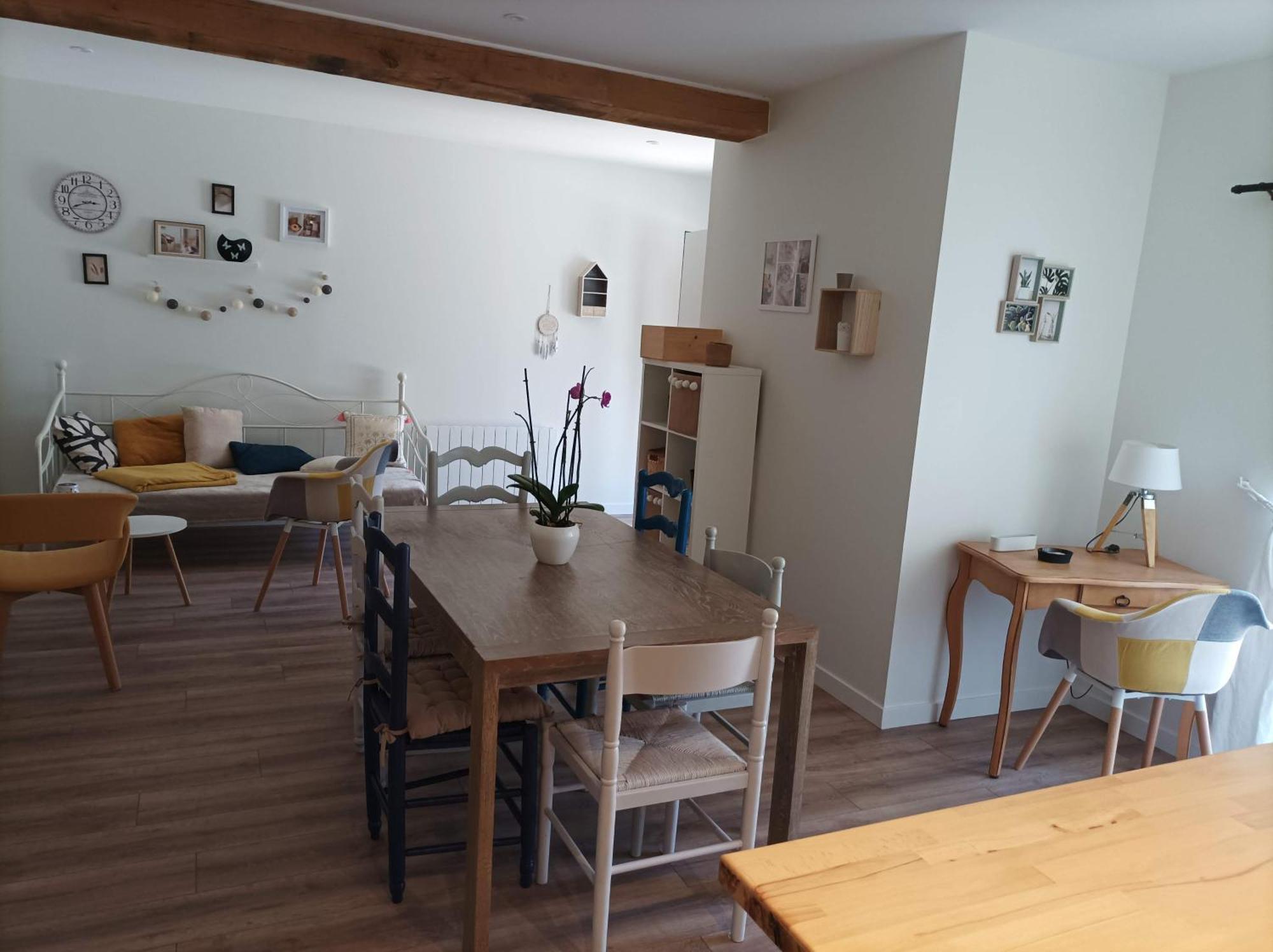 Gite De Charme - 3 Chambres, 5 Lits - De 4 A 7 Personnes 阿瓦同 外观 照片