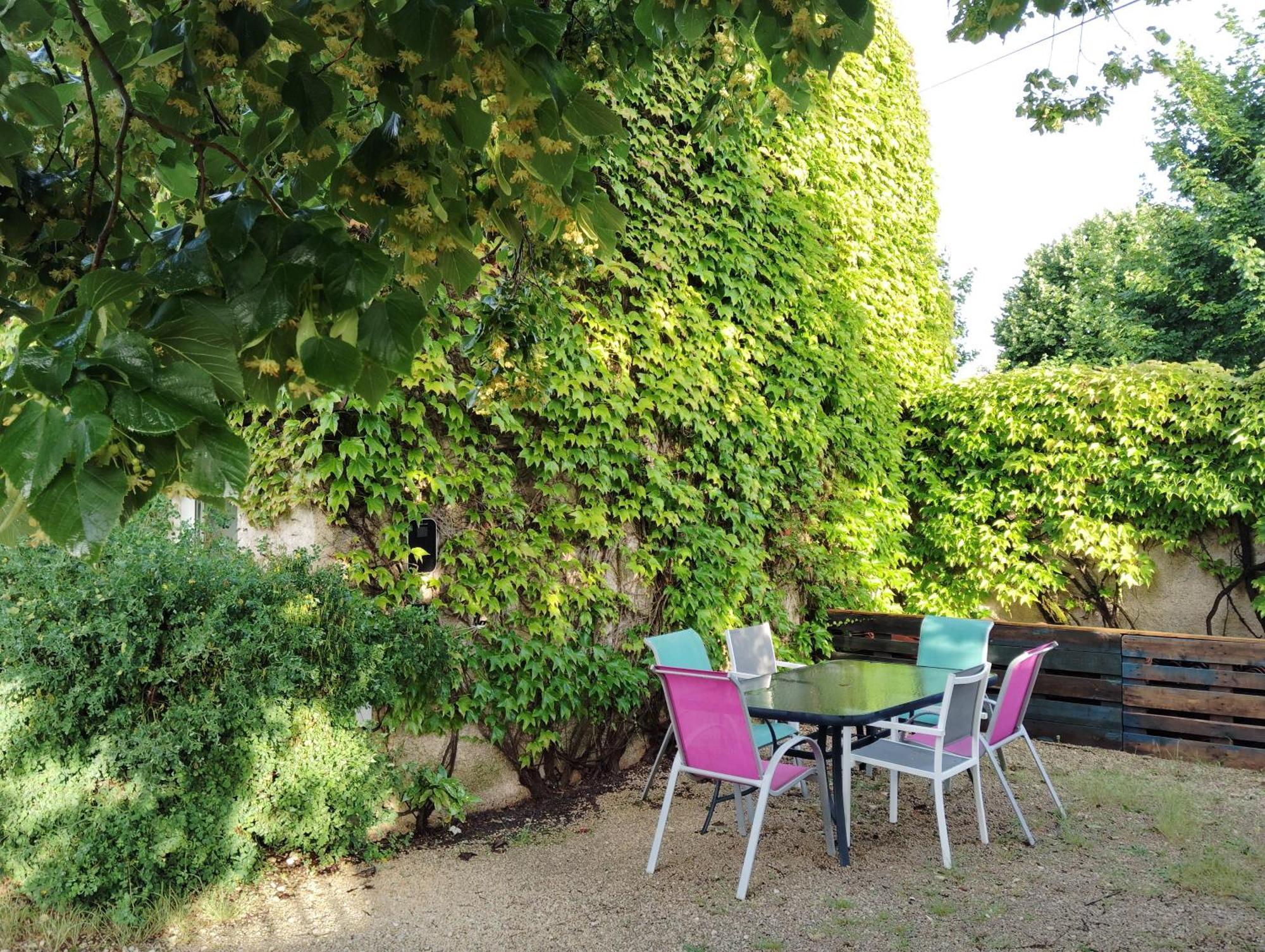 Gite De Charme - 3 Chambres, 5 Lits - De 4 A 7 Personnes 阿瓦同 外观 照片
